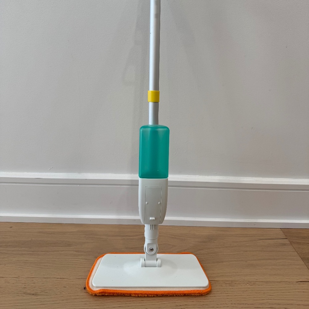 Lovevery - Working Mop from The Storyteller Kit, Age 3-4